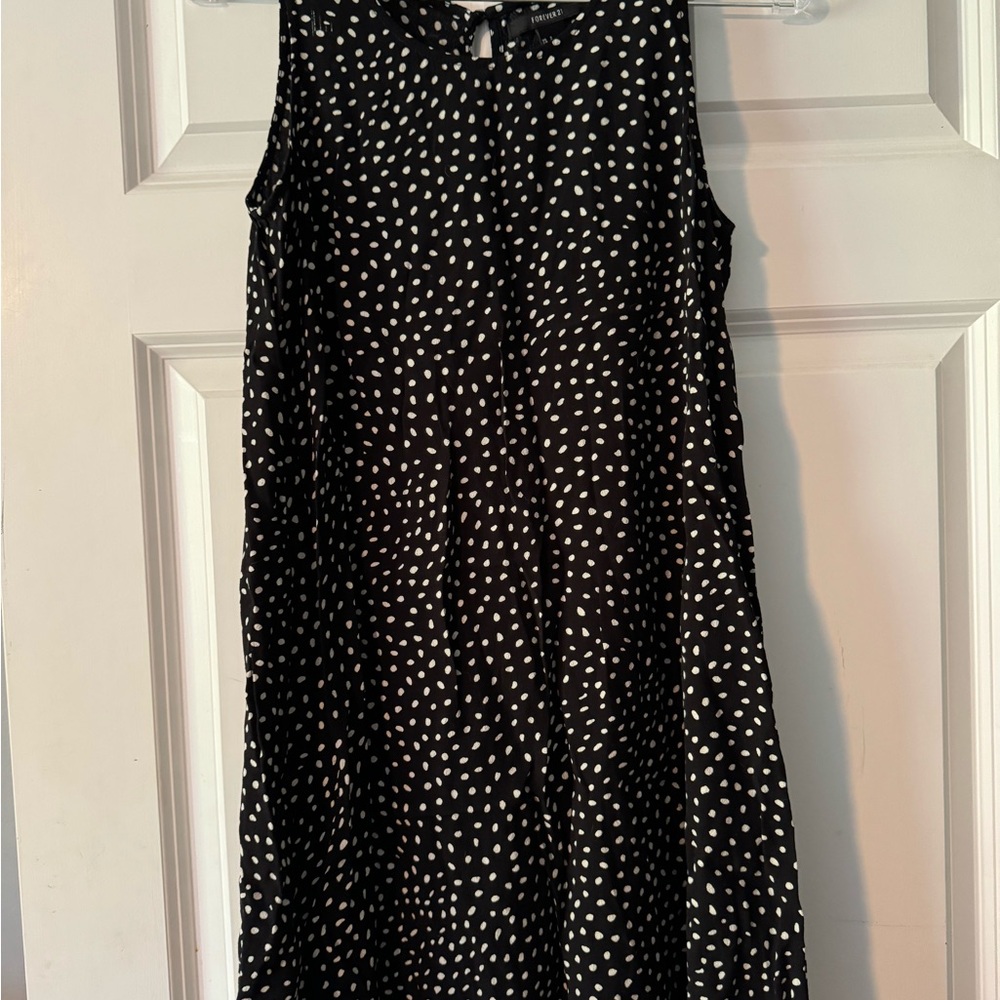 Forever 21 Black and White Spotted Dress